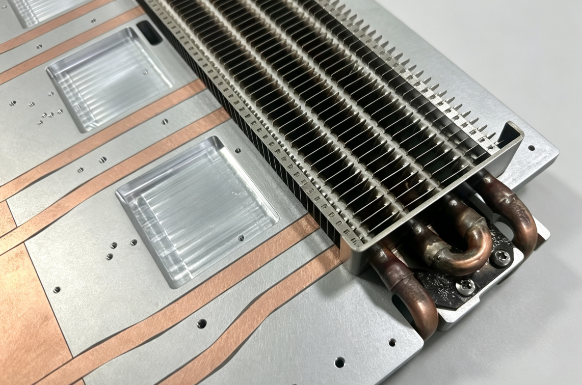 Liquid Cooling Plate with Integrated Heat Exchanger