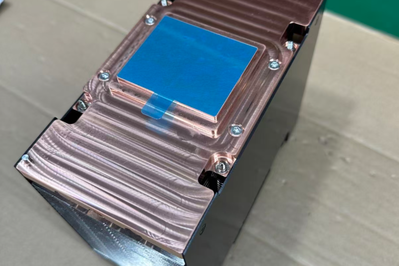 Dissipatore di calore a tubo di calore 750 W